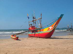Рыбацкая лодка на Шри Ланке